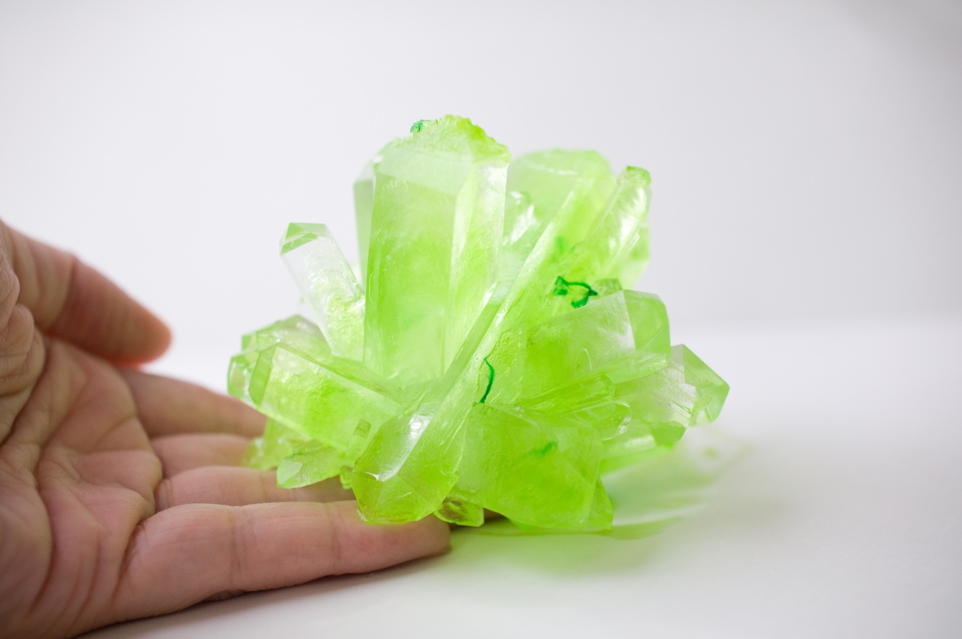 不思議なおもちゃ 10日で育つマジッククリスタルの失敗しない作り方やコツをご紹介 Toybi トイビー